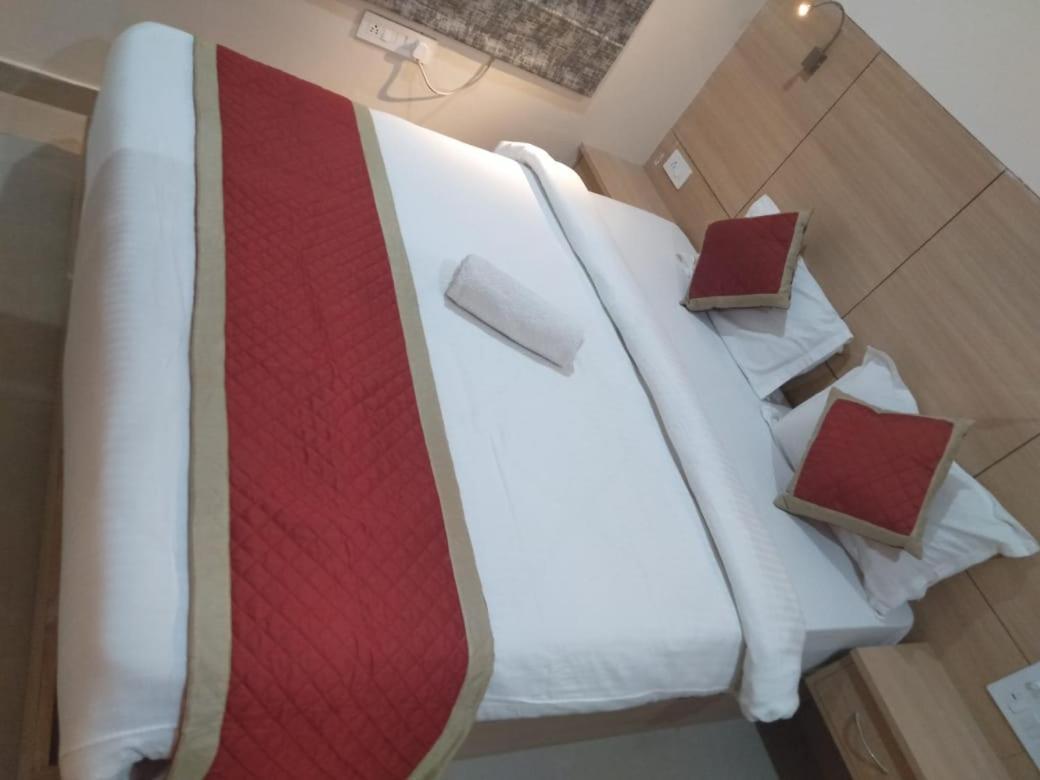 Hotel Royal Amer Τζαϊπούρ Εξωτερικό φωτογραφία