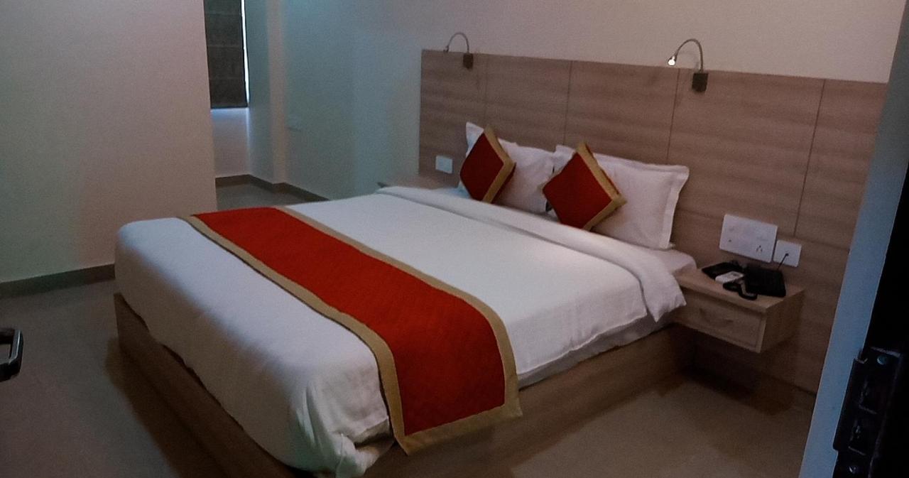 Hotel Royal Amer Τζαϊπούρ Εξωτερικό φωτογραφία